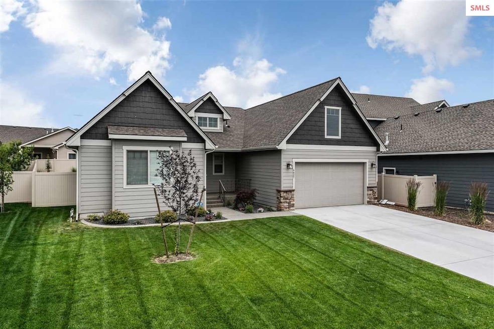 3 Bedrooms & 2.5 Baths in a desirable & friendly n
