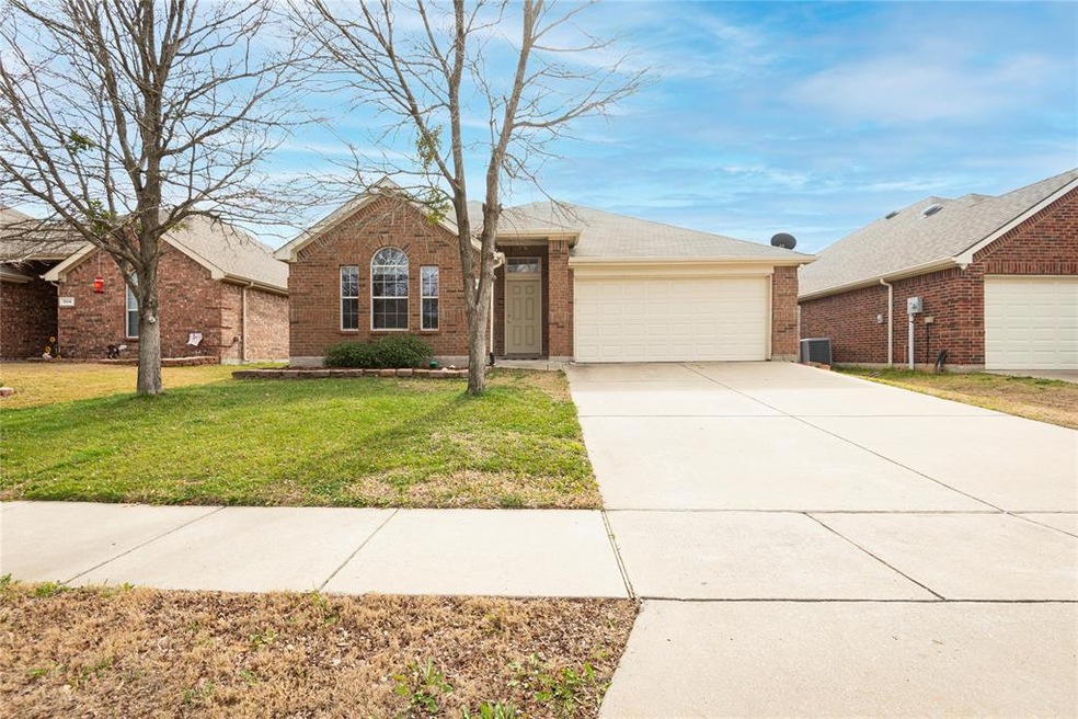 898 Bowie Dr, Lavon, TX 75166 - photo 1