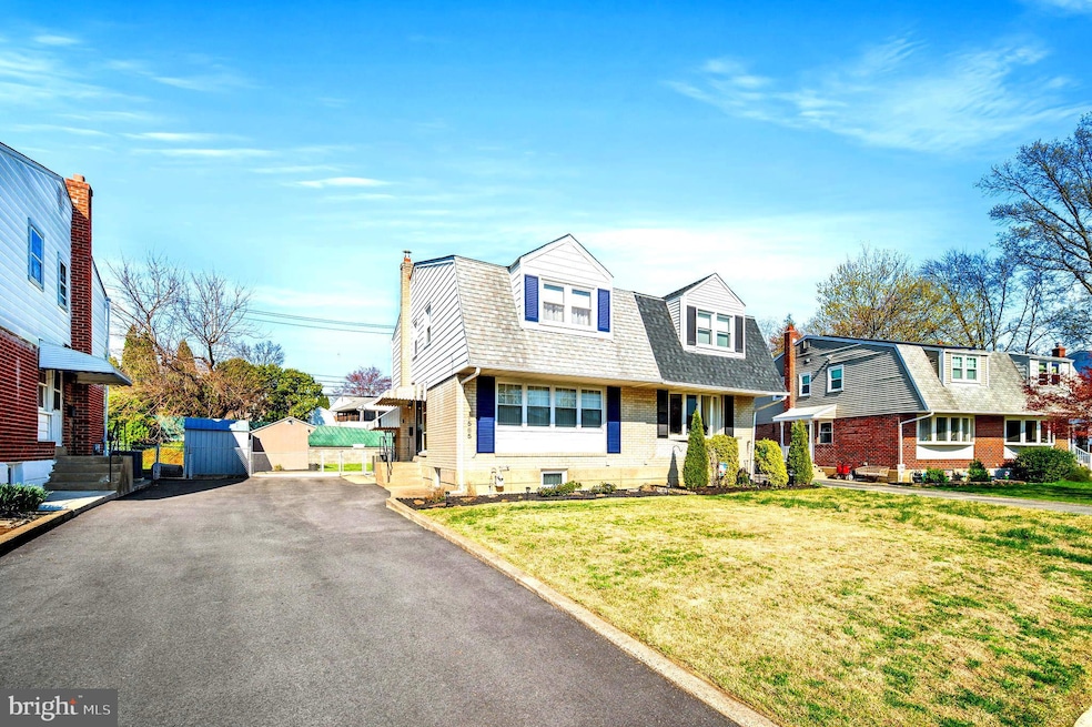 1565 Parklane Rd, Swarthmore, PA 19081 - photo 1