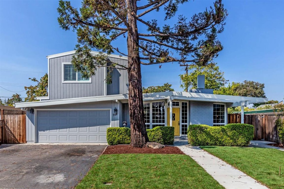 Sold $1,780,000 • Co-Listing Agent