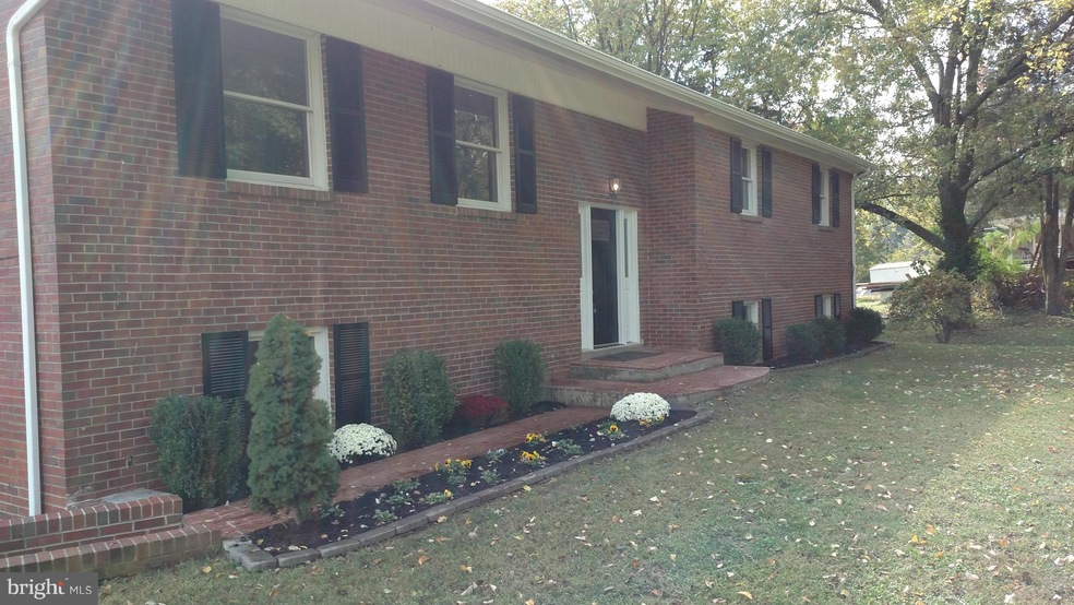 6739 Riley Rd, Warrenton, VA 20187 - photo 1