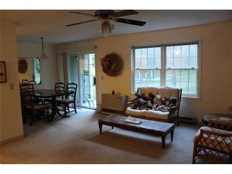 20 Somerset unit 20B, Freeport, ME 04032 - photo 1