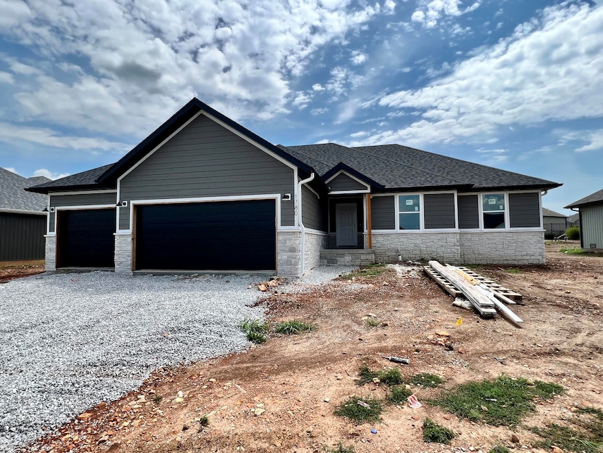 1780 E Chickamauga Dr, Republic, MO 65738 - photo 1