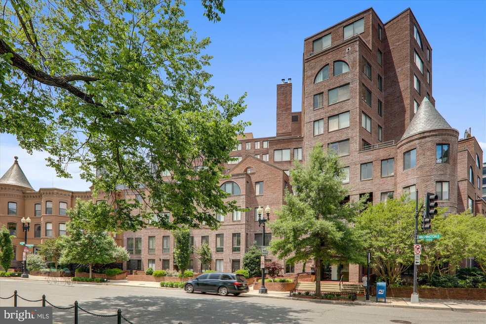 3 Washington Cir NW unit 603, Washington, DC 20037 - photo 1