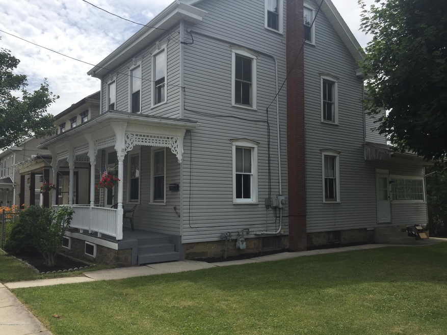 929 North St, Jim Thorpe, PA 18229 - photo 1