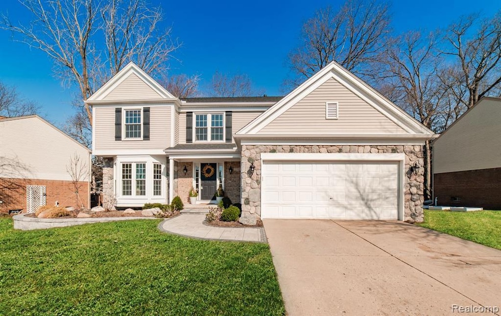 2748 Canoe Circle Drive