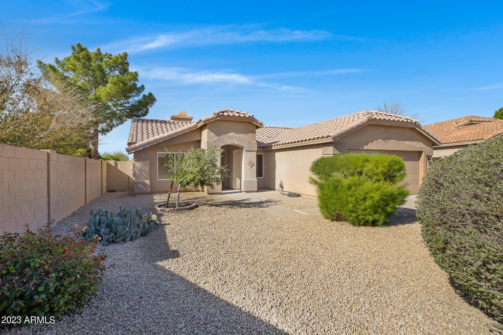 810 S Tobin Cir-1