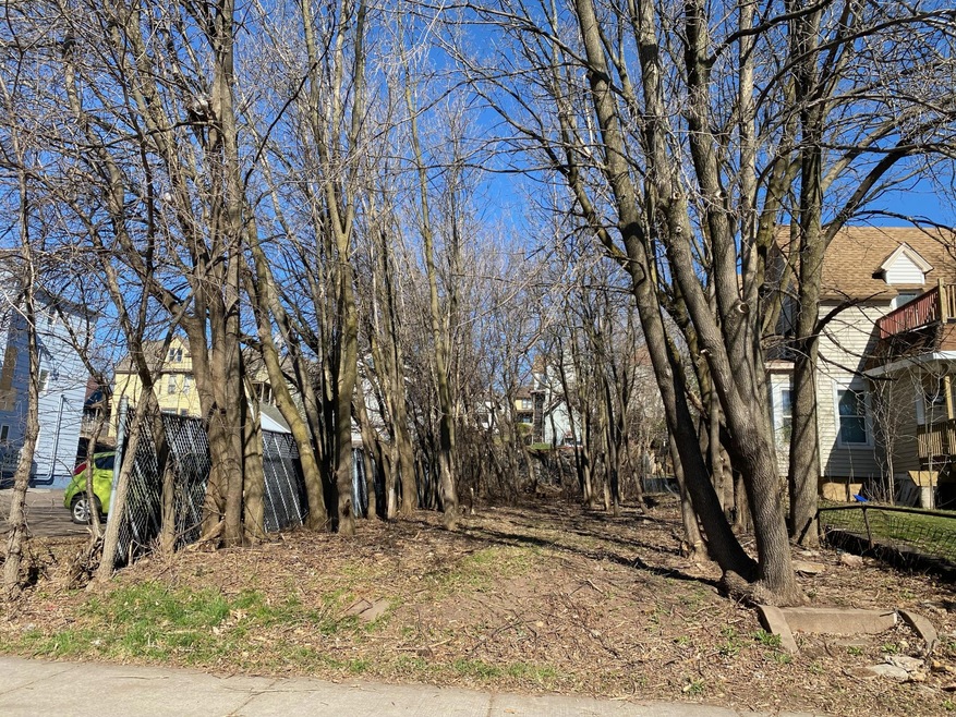 2221 W 3rd St, Duluth, MN 55806 - photo 1