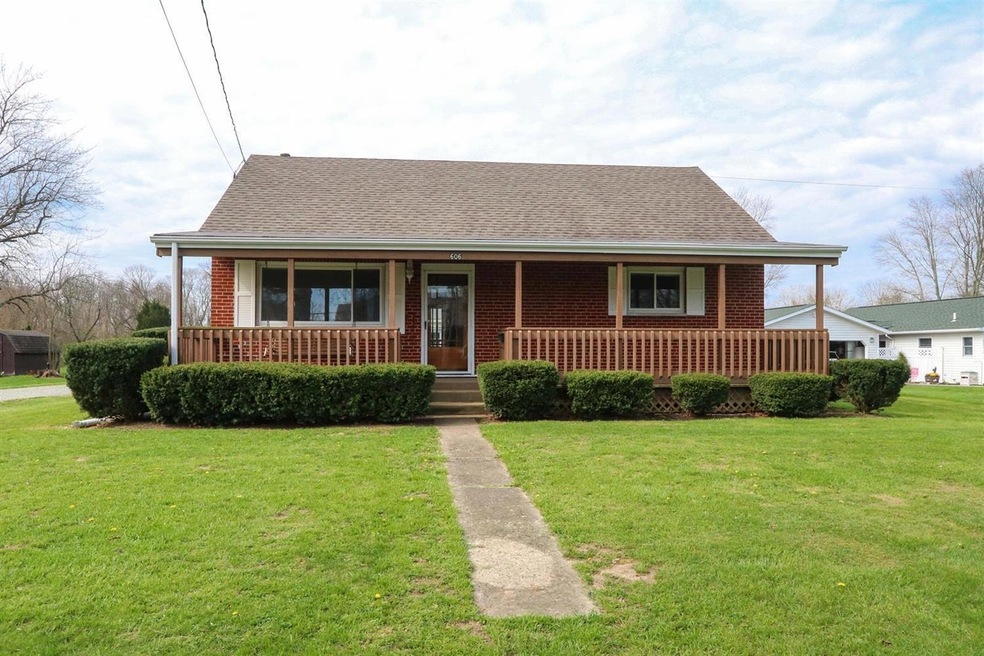 606 S Broadway St, Blanchester, OH 45107 - photo 1