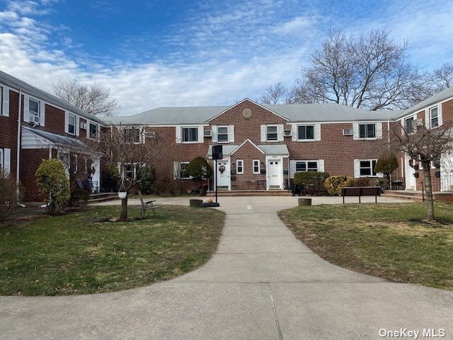 25453 75th Ave unit H-2, Glen Oaks, NY 11004 - photo 1
