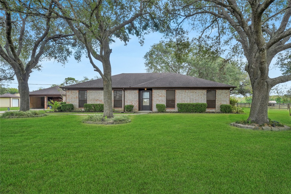 14099 County Road 282, Alvin, TX 77511 - photo 1