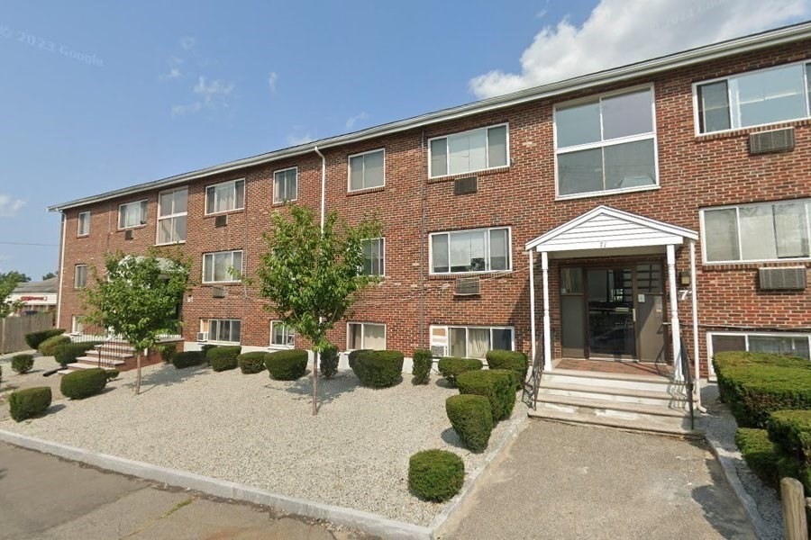 81 Pond St unit 33B, Quincy, MA 02169 - photo 1