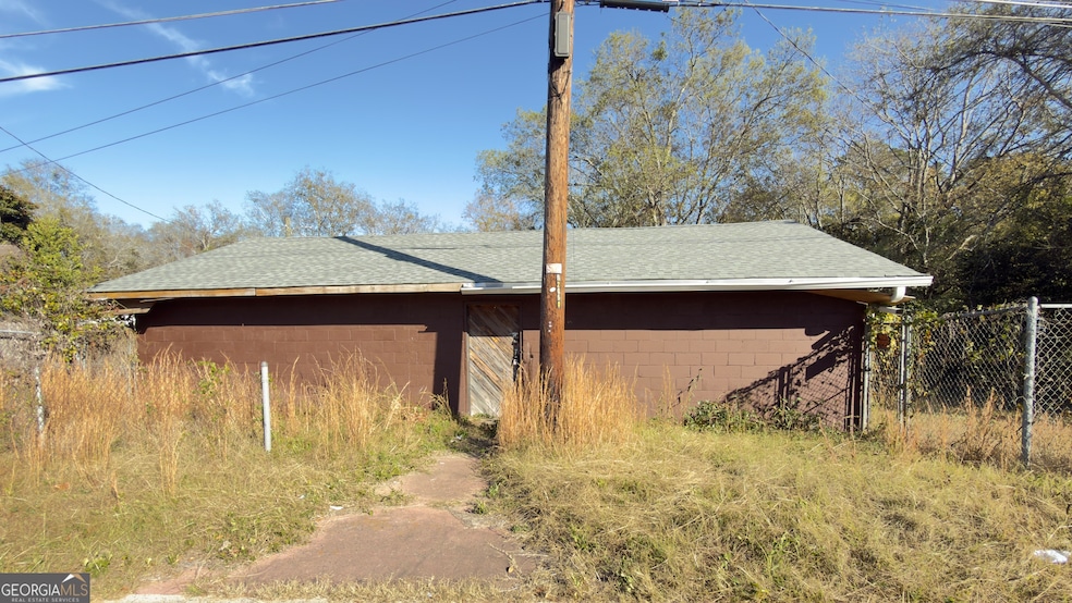 3581 Hollingsworth Rd, Macon, GA 31210 - photo 1