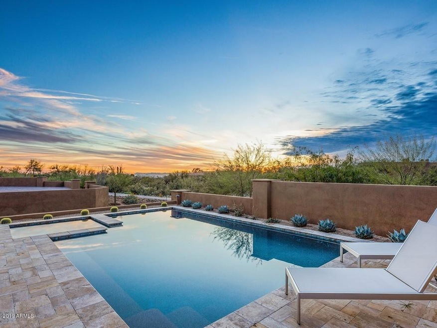 007_Pool with Views