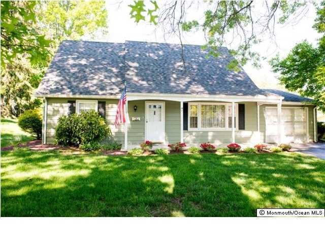 41 Jubilee Cir, Matawan, NJ 07747 - photo 1
