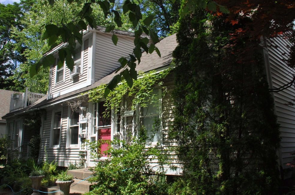 252 N Main St, Franklin, NH 03235 - photo 1