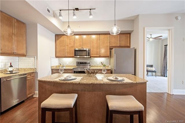 Kitchen with Island