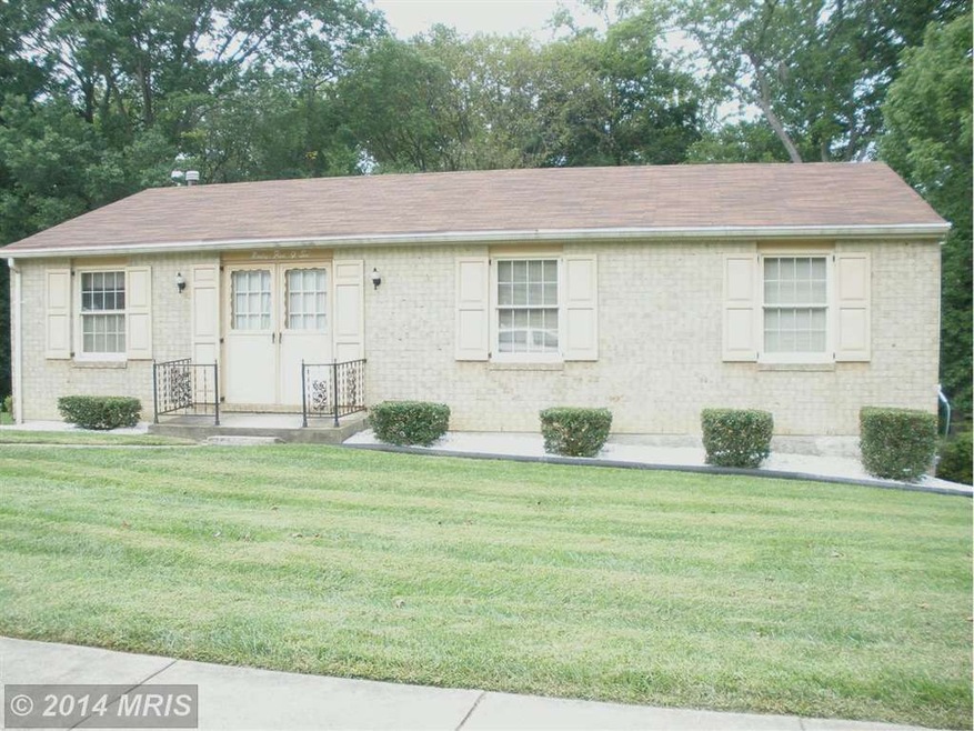 9506 Gunview Rd, Nottingham, MD 21236 - photo 1