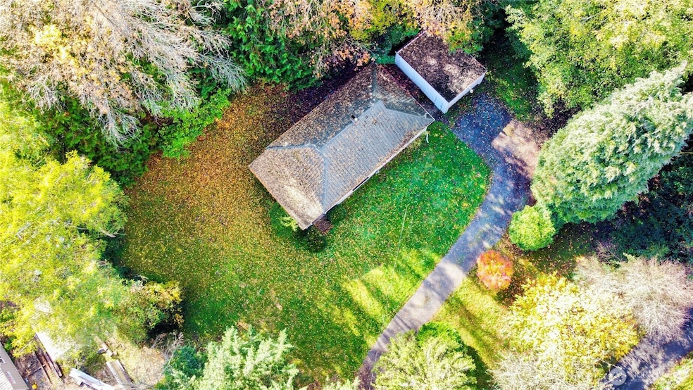 6614 E Mercer Way, Mercer Island, WA 98040 - photo 1