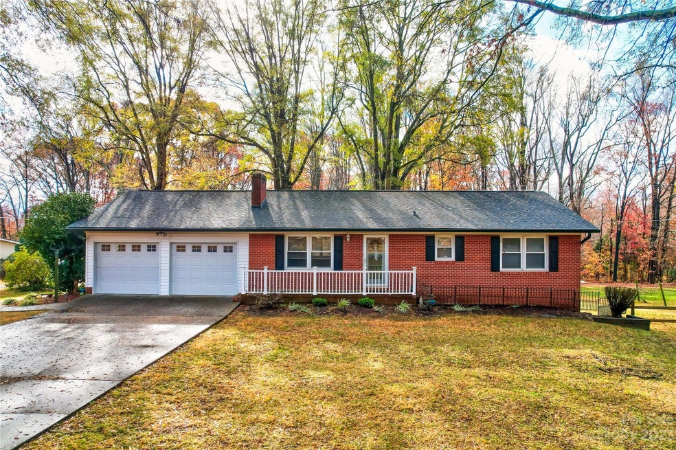 156 Clements Rd, Statesville, NC 28677 - photo 1