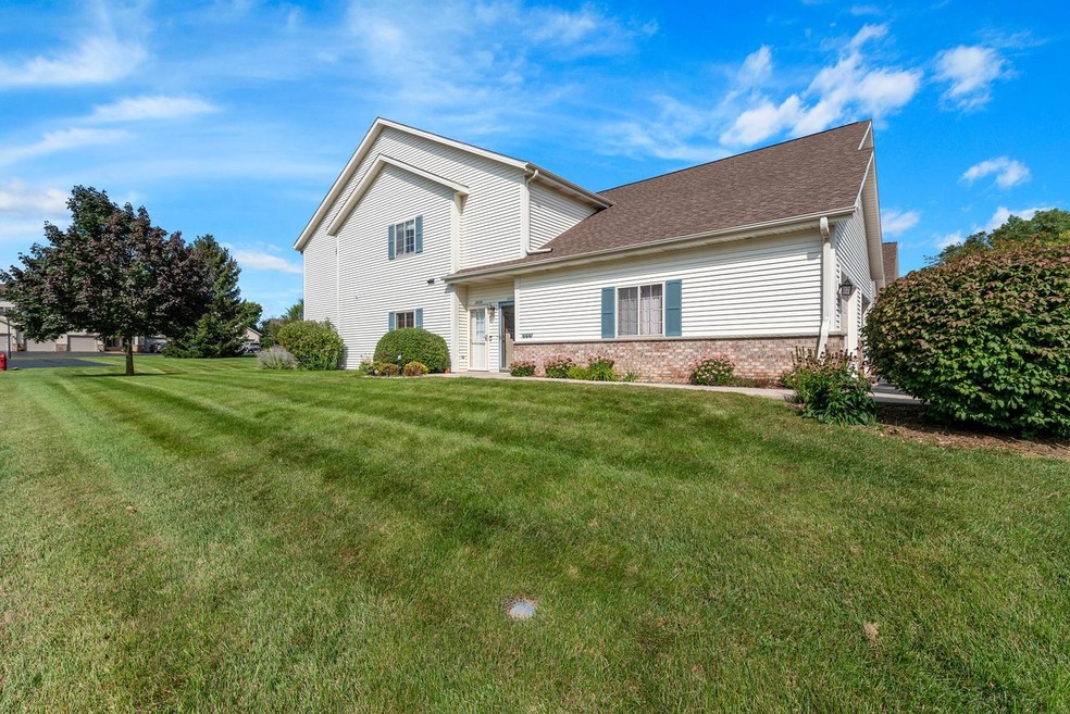 2067 A Pine Ridge Ct-13