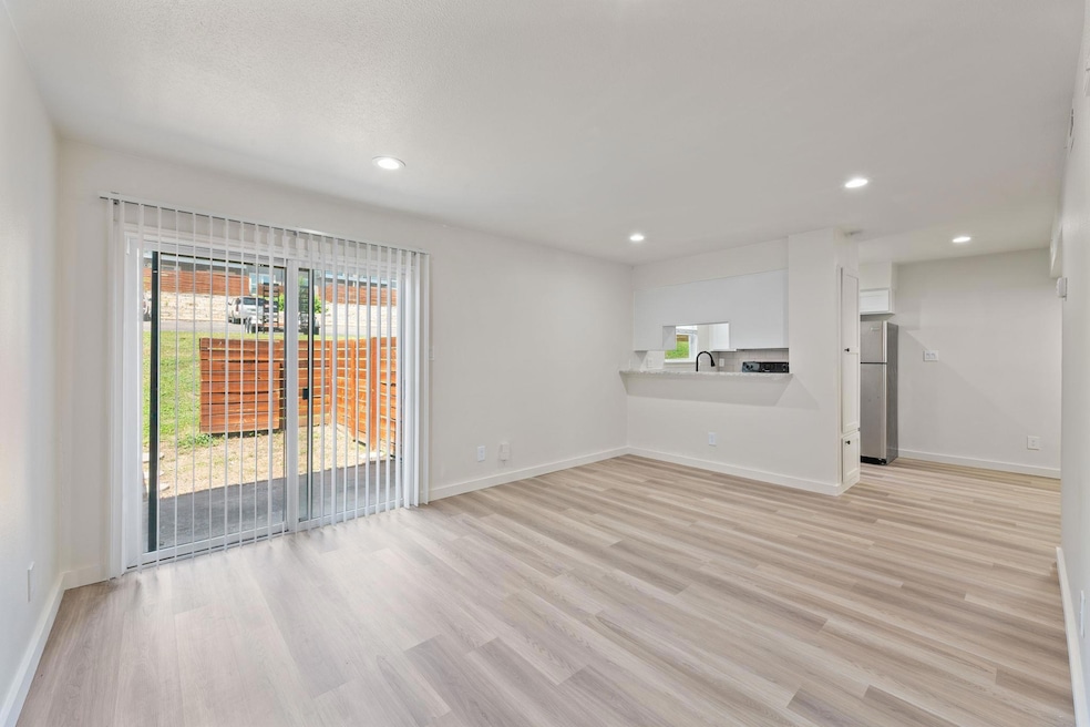 3819 Southway Dr unit 105, Austin, TX 78704 - photo 1