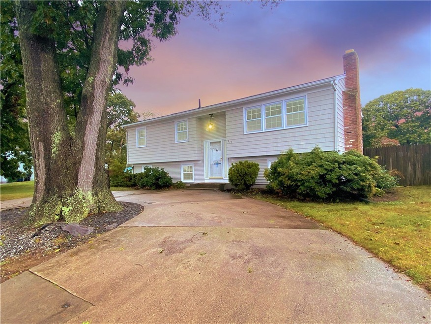 275 Asylum Rd, Warwick, RI 02886 - photo 1