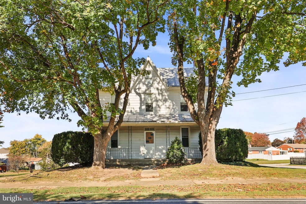 920 N Houcksville Rd, Hampstead, MD 21074 - photo 1