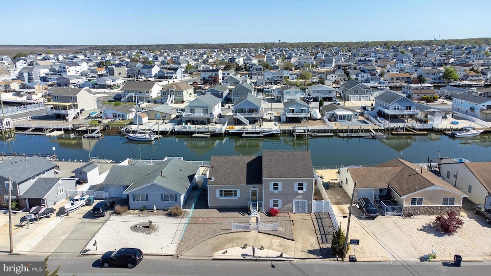 For Sale $565,000