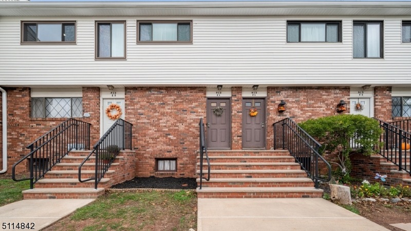 913 Merritt Dr, Hillsborough, NJ 08844 - photo 1