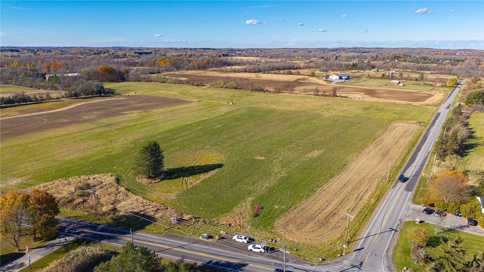 1495 W Bloomfield Rd, Honeoye Falls, NY 14472 - photo 1