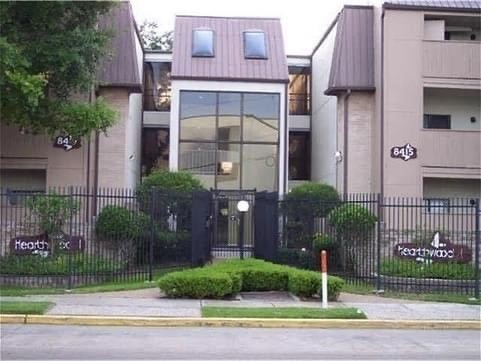 8521 Hearth Dr unit 34, Houston, TX 77054 - photo 1