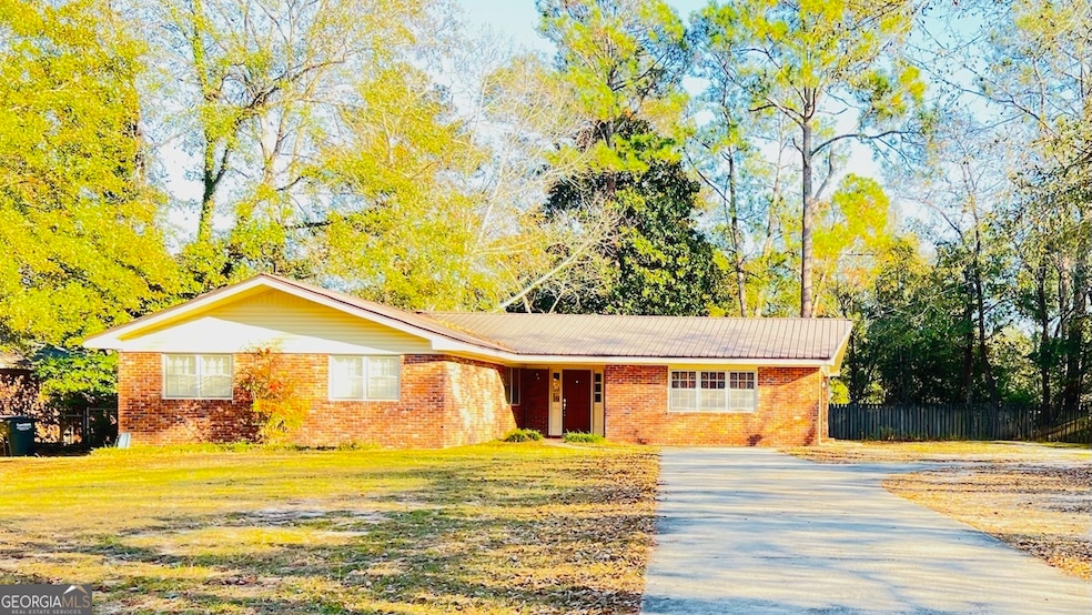 239 Circle Dr, Statesboro, GA 30461 - photo 1