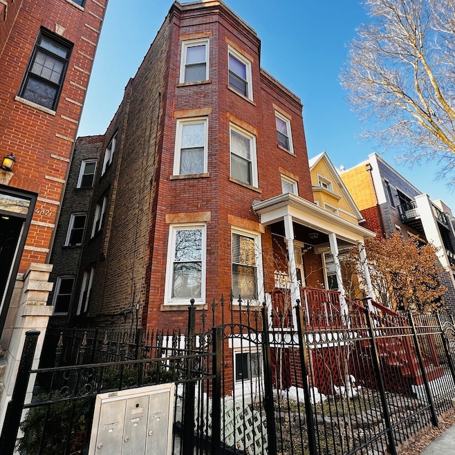 4828 N Damen Ave, Chicago, IL 60625 - photo 1