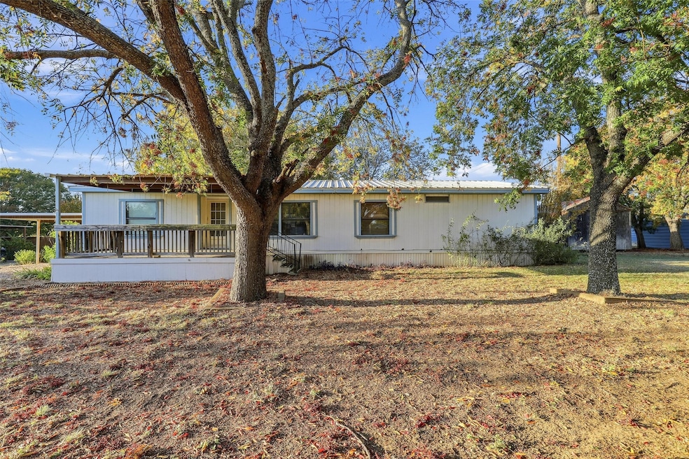 4400 Kristy Ct, Granbury, TX 76049 - photo 1