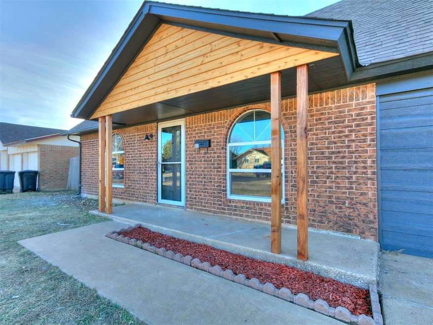 813 N Southminster St, Moore, OK 73160 - photo 1