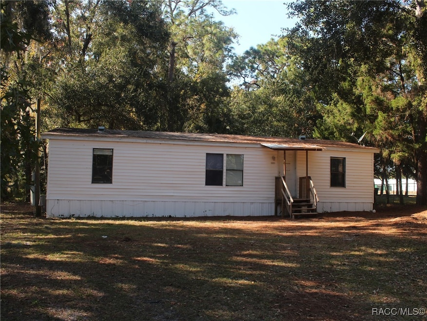 926 N Colin Kelly Point, Crystal River, FL 34429 - photo 1