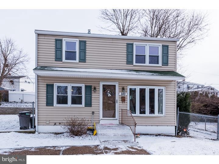 249 W Chelton Rd, Brookhaven, PA 19015 - photo 1