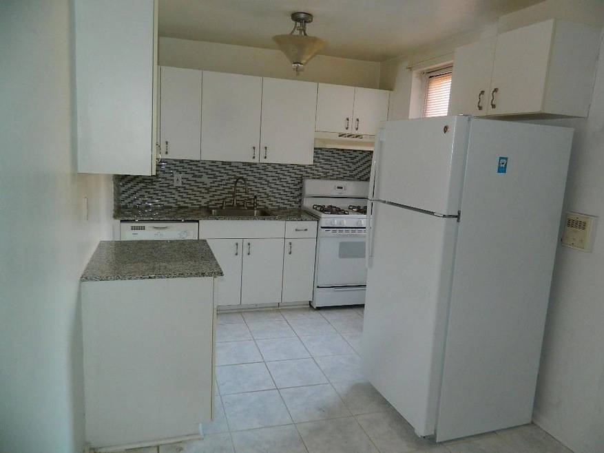 237 N Broadway unit 6D, Yonkers, NY 10701 - photo 1