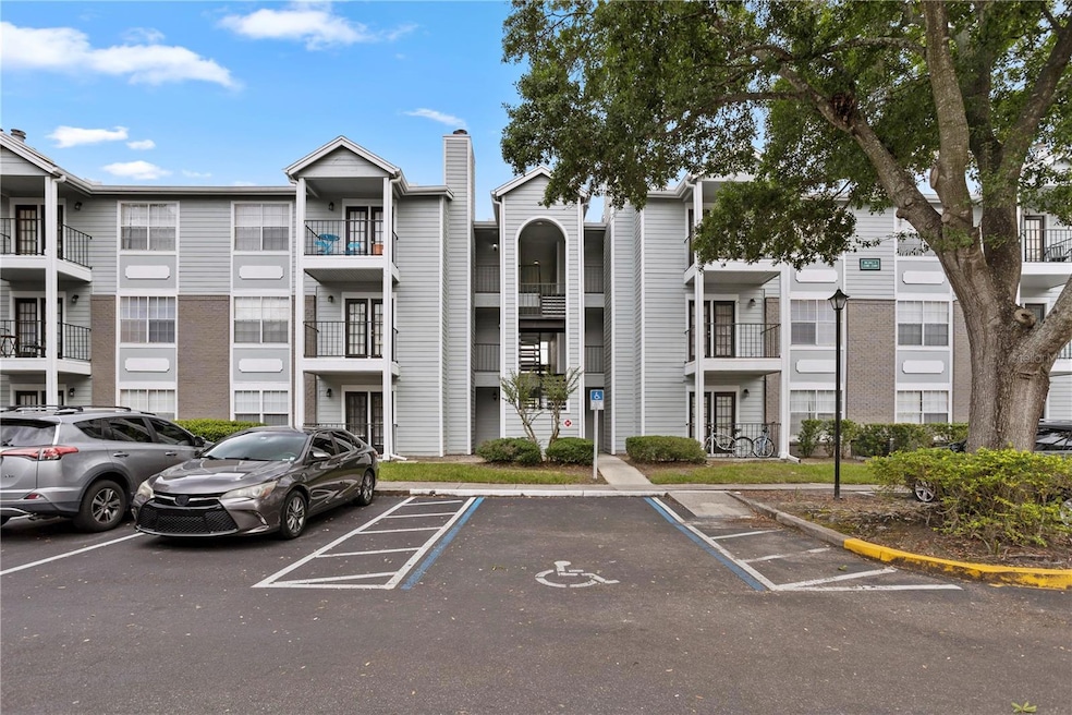 2550 N Alafaya Trail, Unit 2304