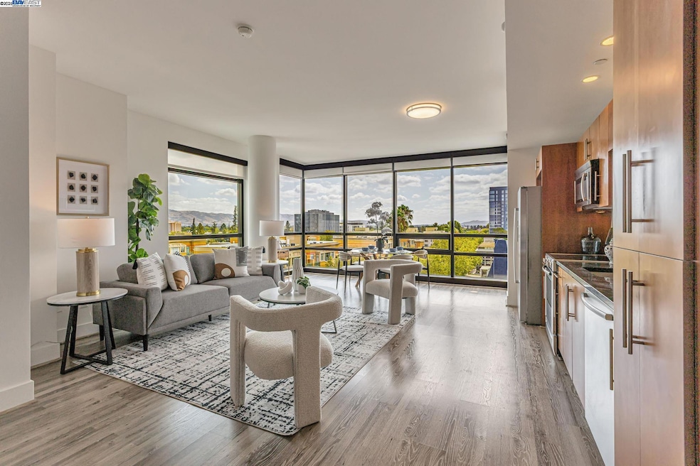 The 88 unit 804, San Jose, CA 95113 - photo 1