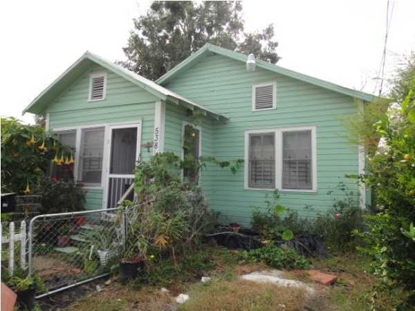 538 1/2 E Saint Peter St, New Iberia, LA 70560 - photo 1