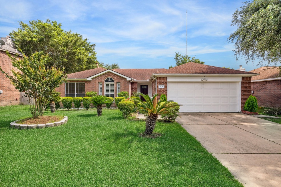 8411 Summertree Dr, Houston, TX 77040 - photo 1