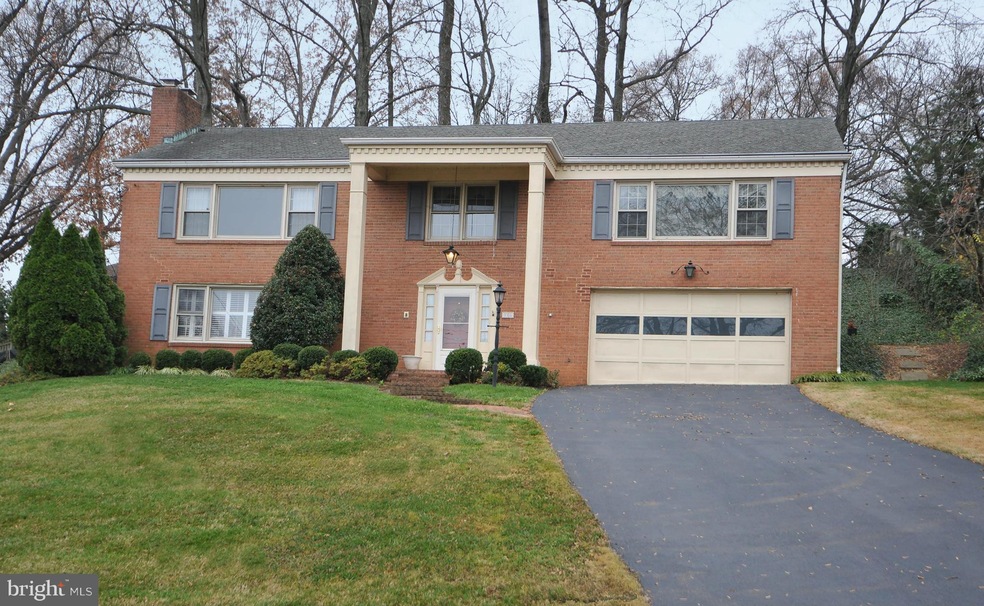 1105 Villamay Blvd, Alexandria, VA 22307 - photo 1