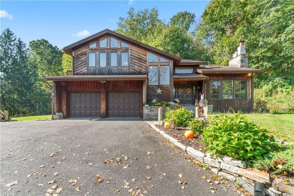 54 Pond Brook Rd, Newtown, CT 06470 - photo 1