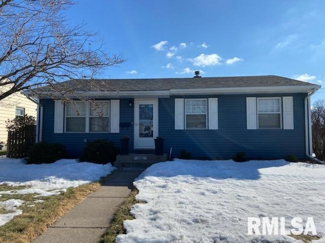2517 W 13th St, Davenport, IA 52804 - photo 1