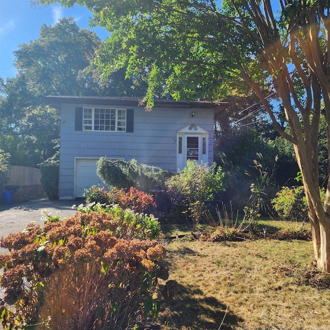 104 Frederick Ave, Babylon, NY 11702 - photo 1