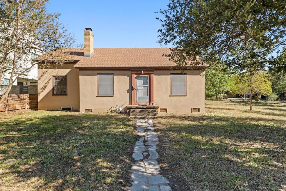 810 E 45th St, Austin, TX 78751 - photo 1