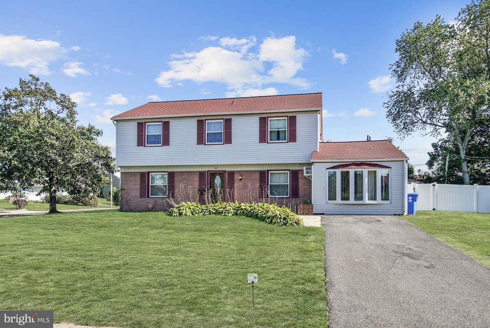 52 Beechfern Ln, Willingboro, NJ 08046 - photo 1