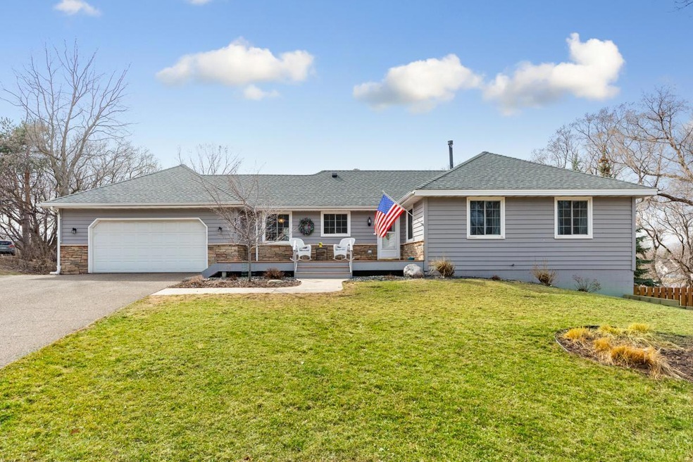 2005 Highland View Ave, Burnsville Front 2